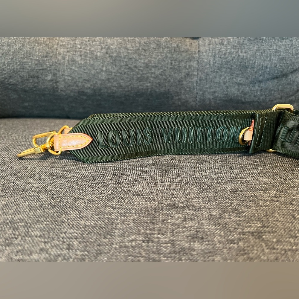 ❌SOLD❌ Louis Vuitton Multi Pochette Accessories Strap in Khaki - Picture 3 of 14
